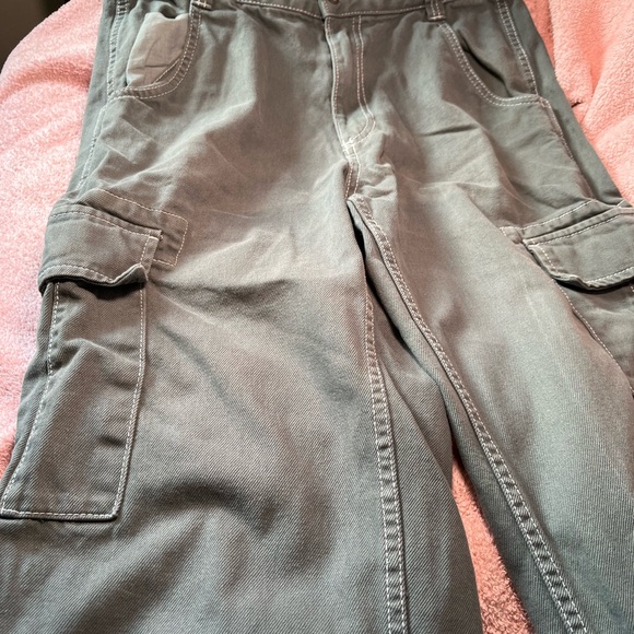 Bershka Men's Olive Cargo Jeans - Picture 4 of 6